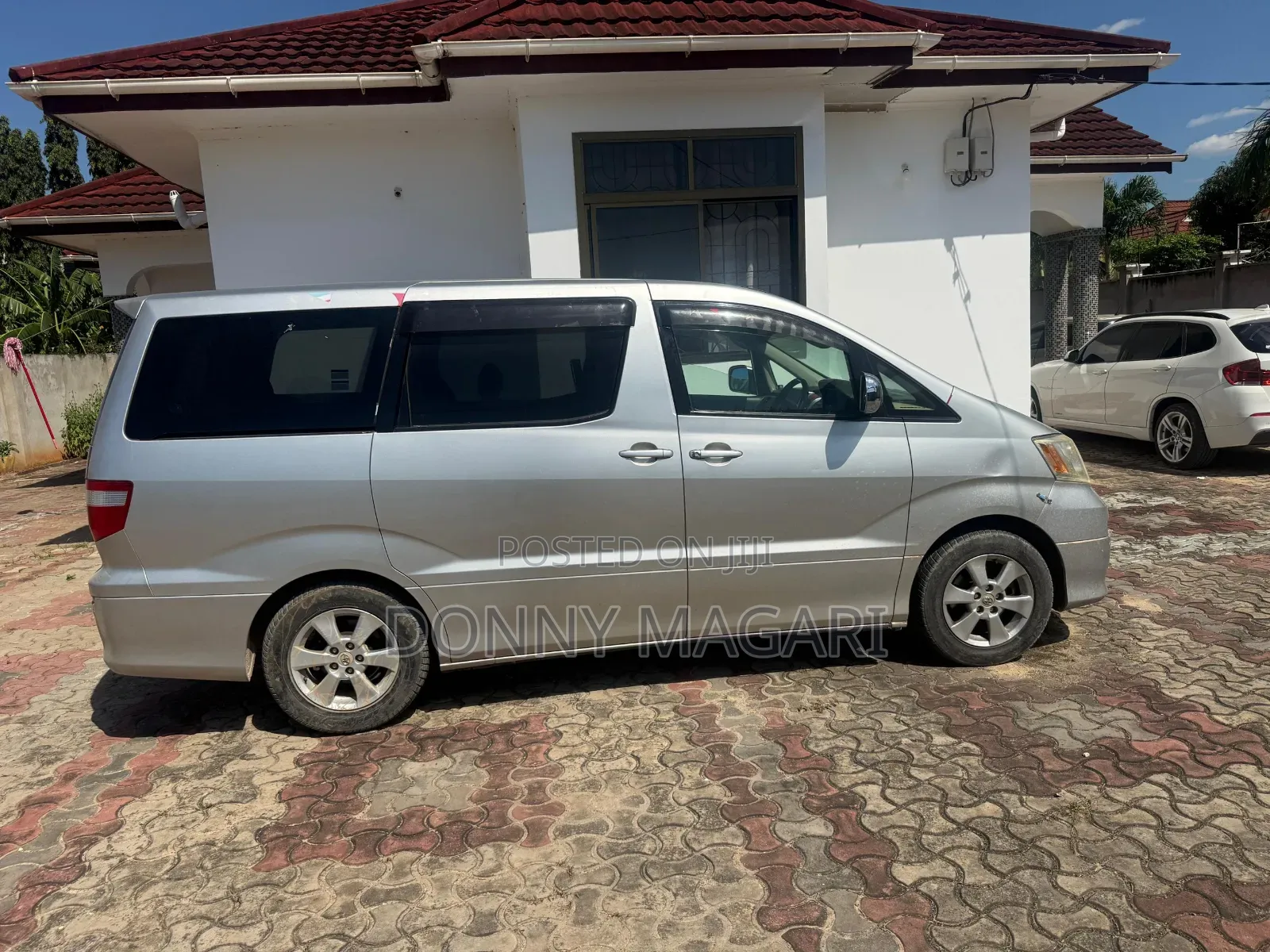 Toyota Alphard 2004 Silver