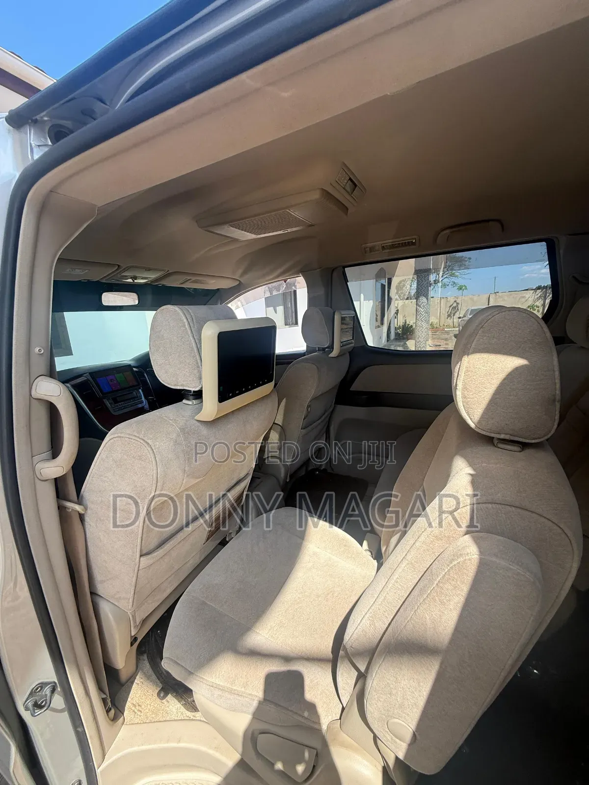 Toyota Alphard 2004 Silver