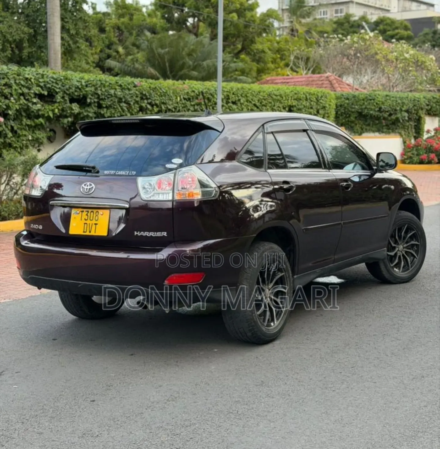 Toyota Harrier 2005 Maroon