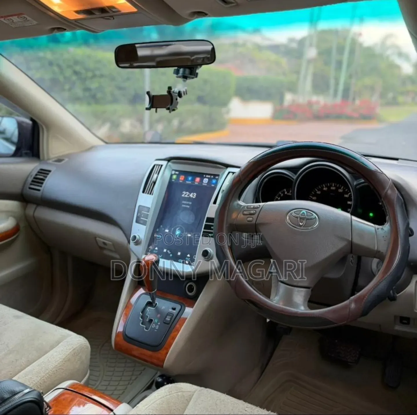 Toyota Harrier 2005 Maroon