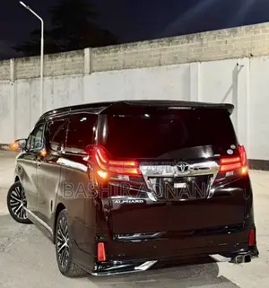 Toyota Alphard 2.5 Petrol FWD 2016 Black