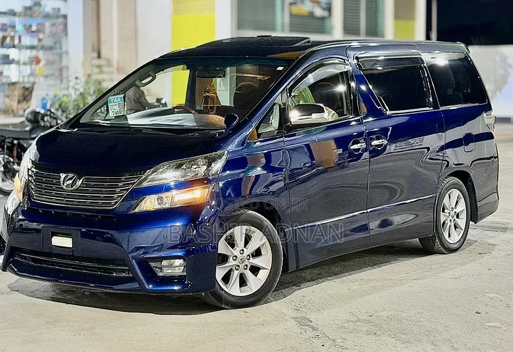 Toyota Vellfire 2009 Blue