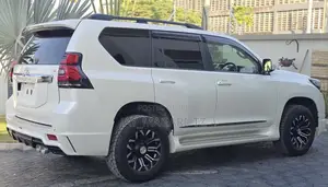 Toyota Land Cruiser Prado 2016 White