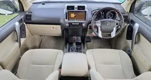 Toyota Land Cruiser Prado 2016 White