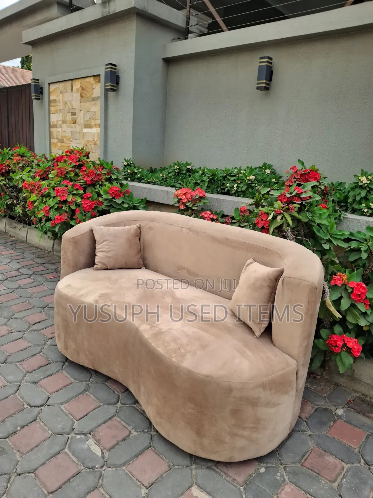 Love Sofa With Grade A