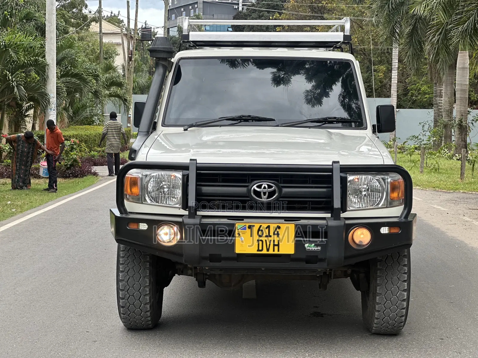 Toyota Land Cruiser 2018 White