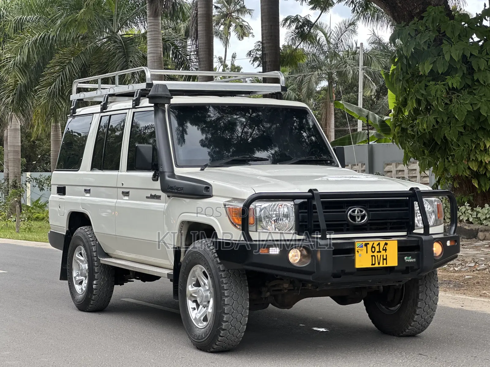 Toyota Land Cruiser 2018 White