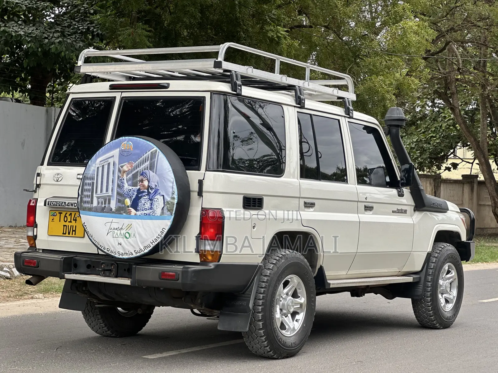 Toyota Land Cruiser 2018 White
