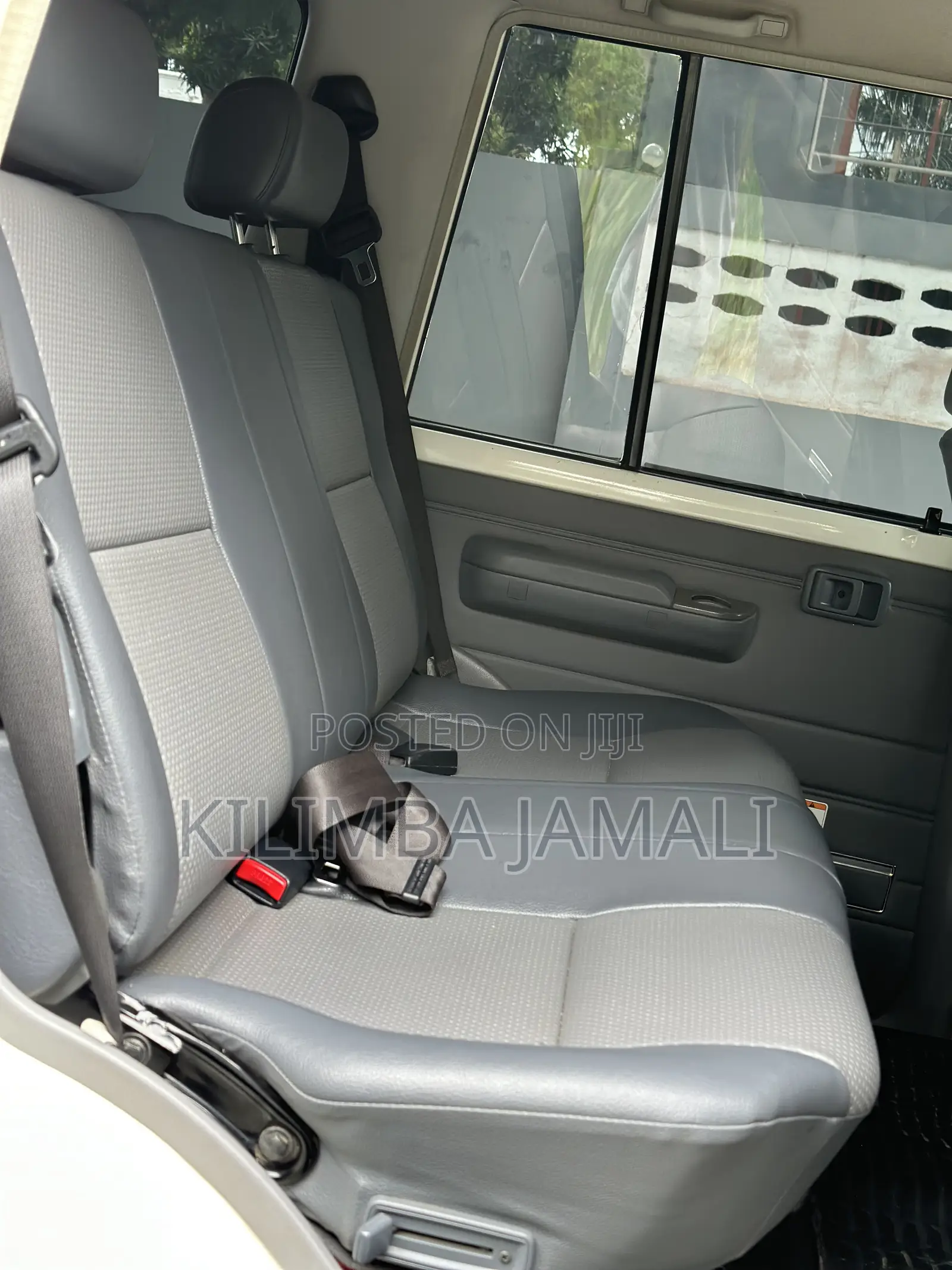 Toyota Land Cruiser 2018 White