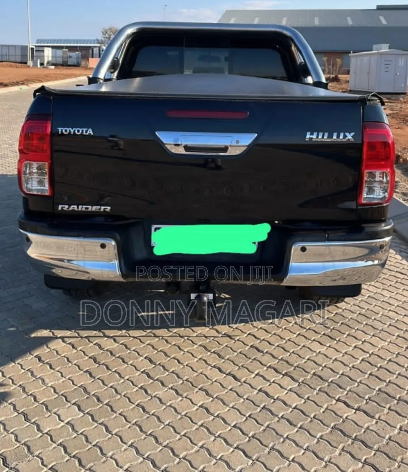 Toyota Hilux 2021 Black