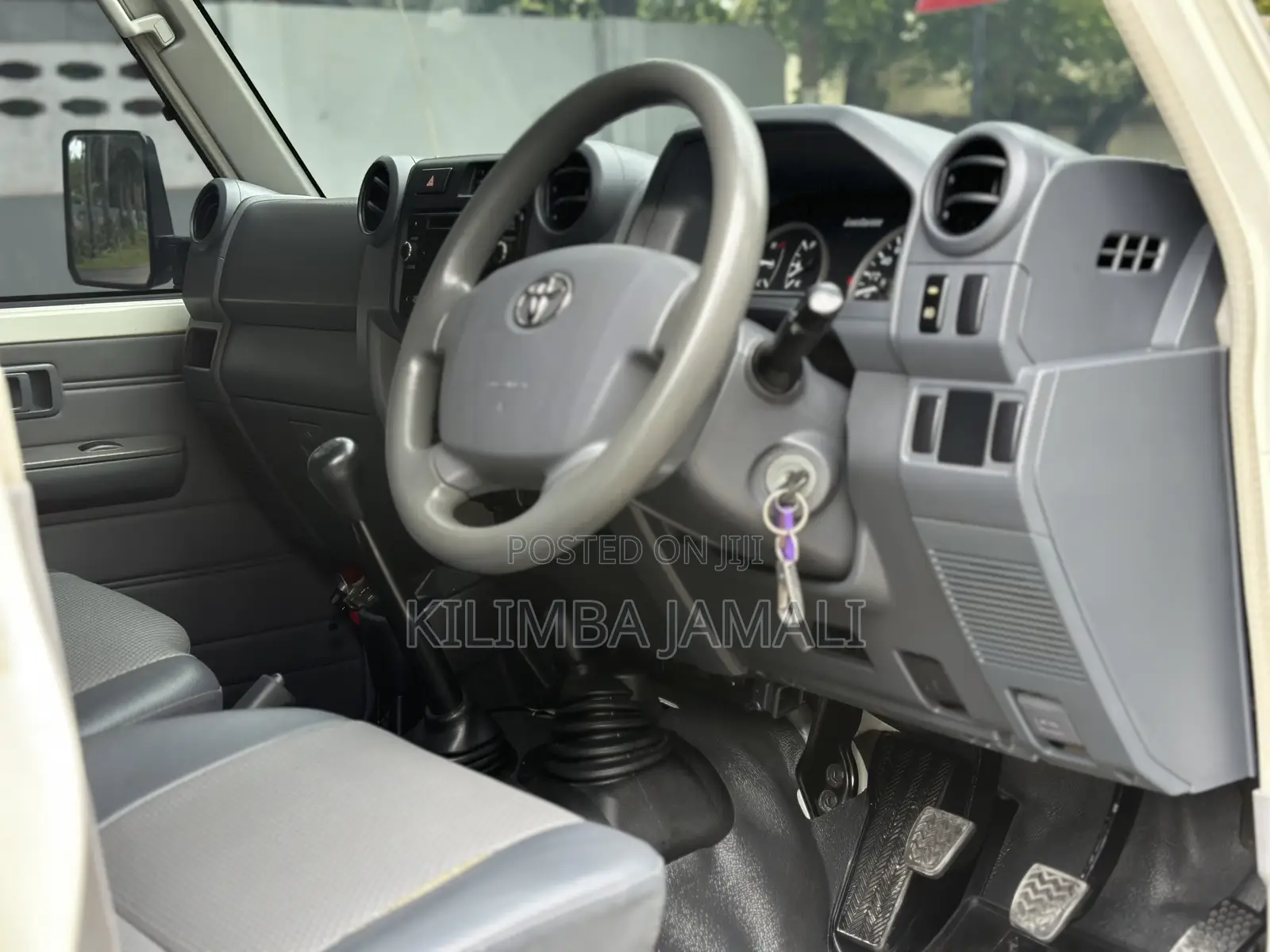 Toyota Land Cruiser 2018 White