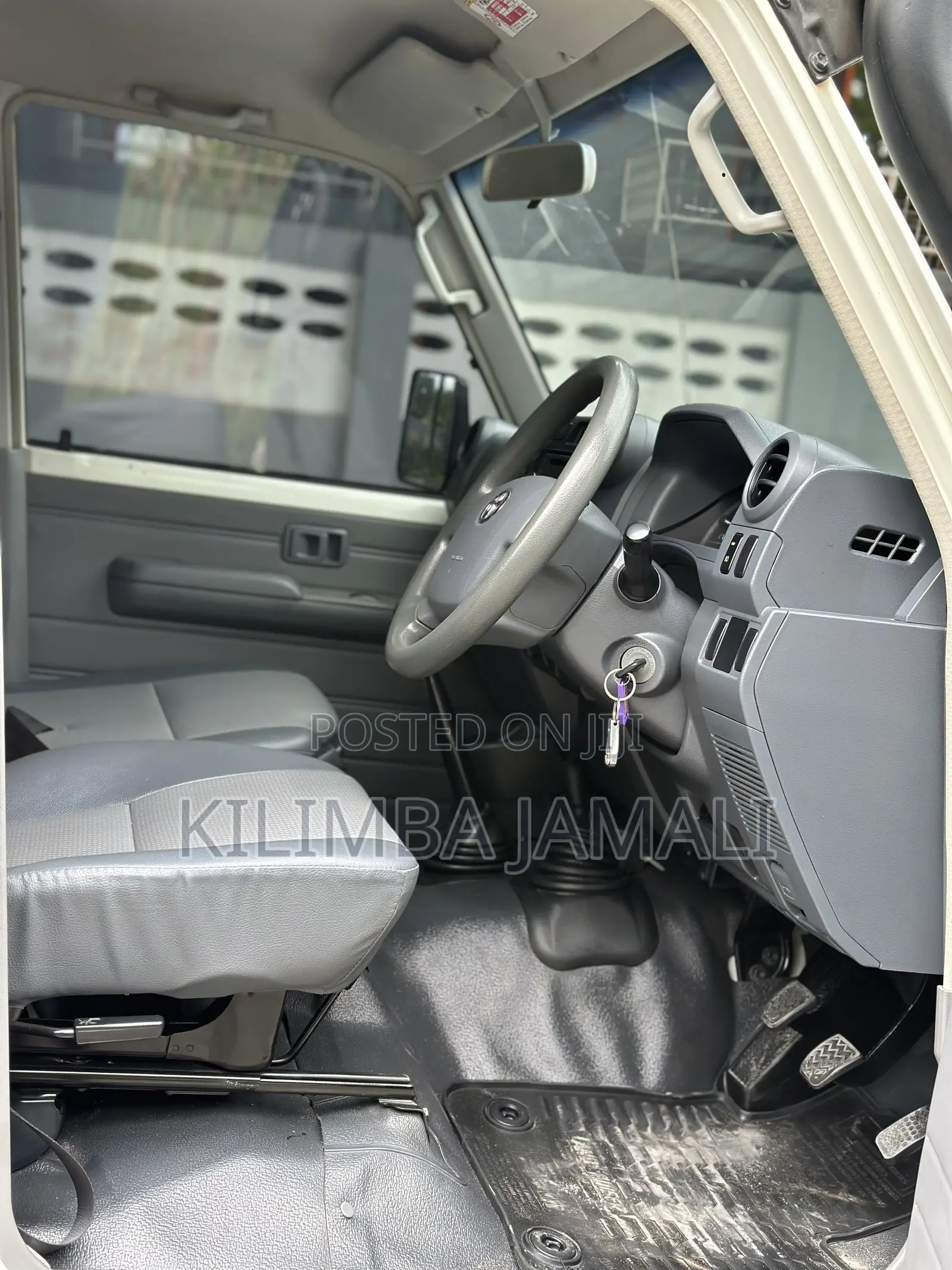 Toyota Land Cruiser 2018 White