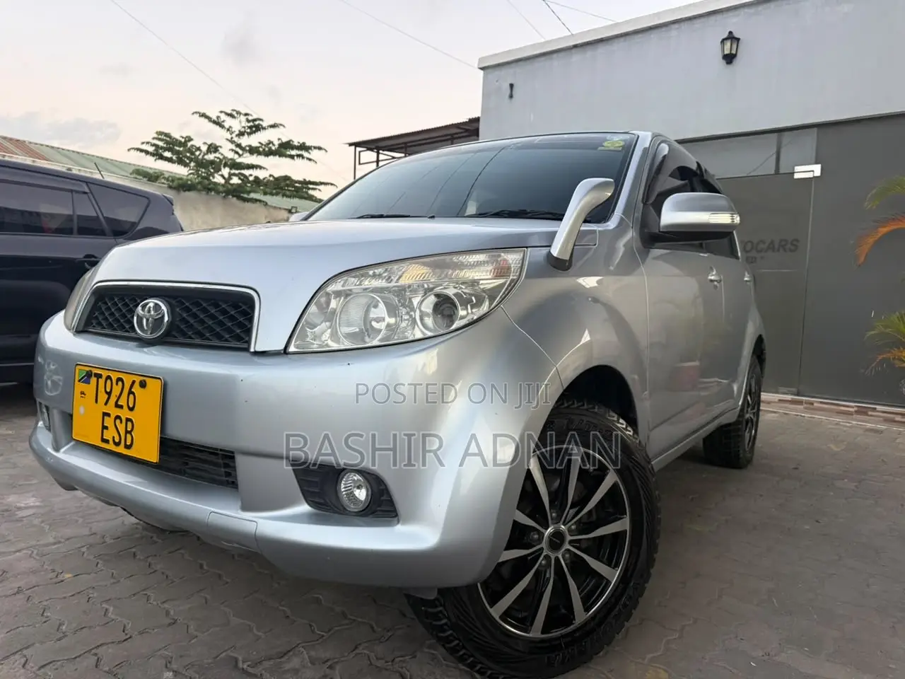 Toyota Rush 1.5 RWD 2010 Silver