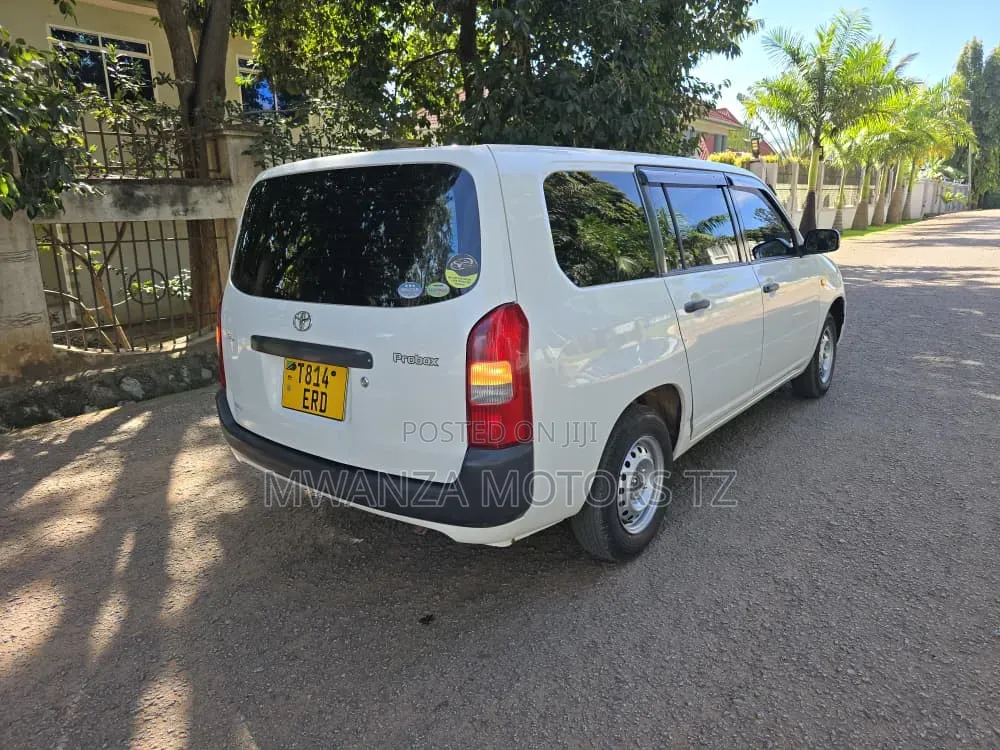 Toyota Probox 2007 White