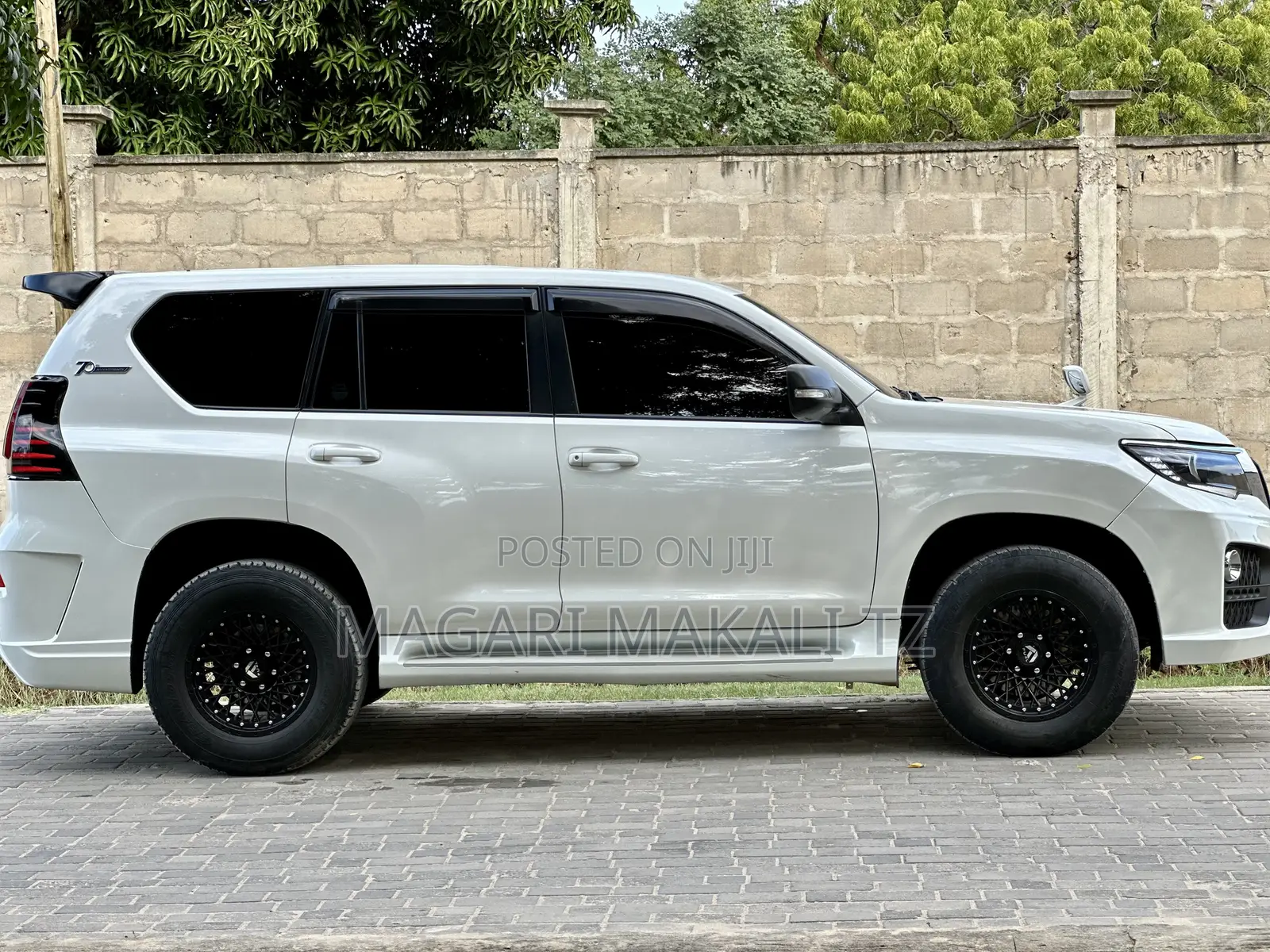 Toyota Land Cruiser Prado 2.7 i 2010 White