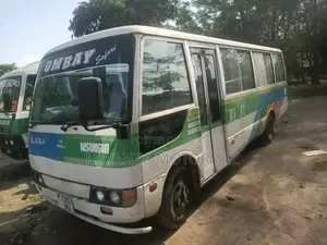 Mitsubishi Fuso Rosa 2006 White