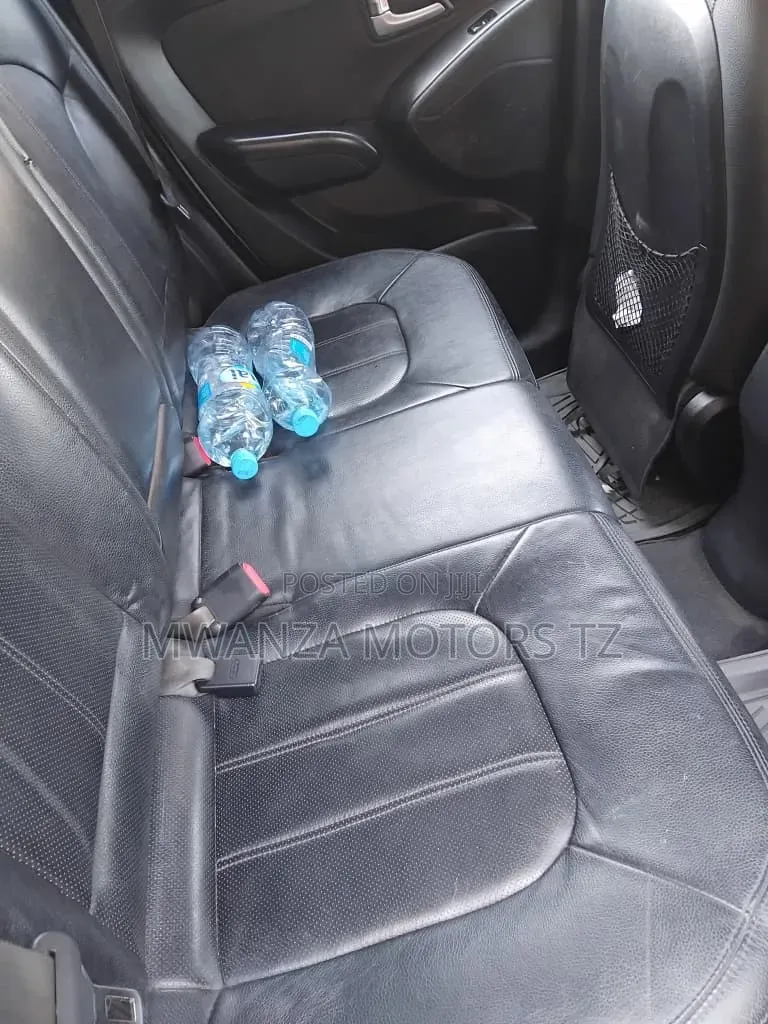 Hyundai Tucson 2014 Silver