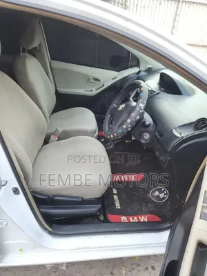 Toyota Vitz 2005 White