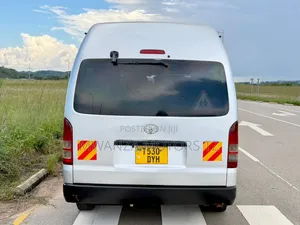 Toyota Grand HiAce 2007 Silver