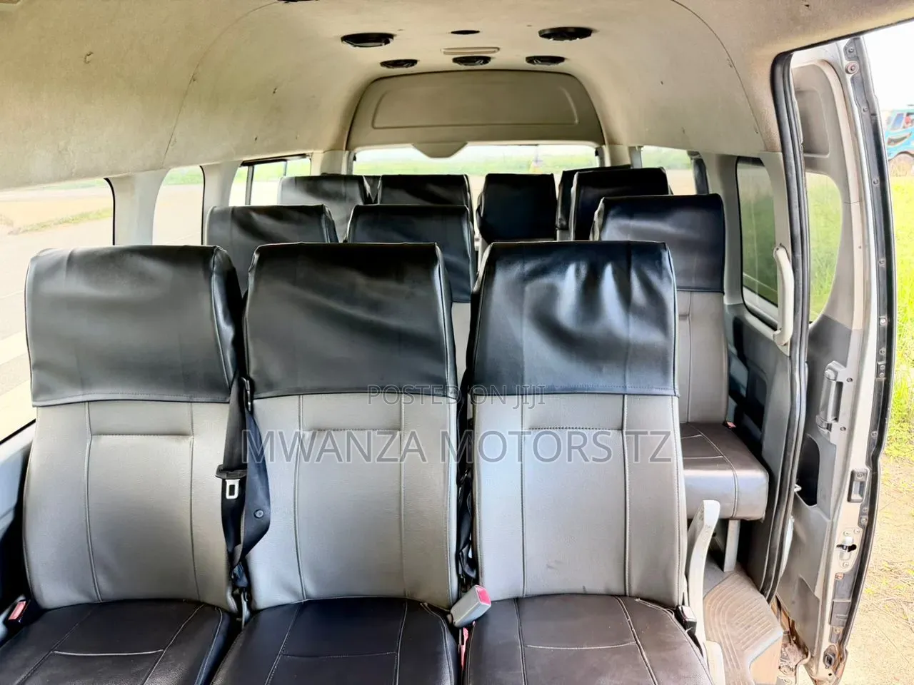 Toyota Grand HiAce 2007 Silver