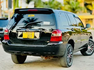 Toyota Kluger 2004 Black