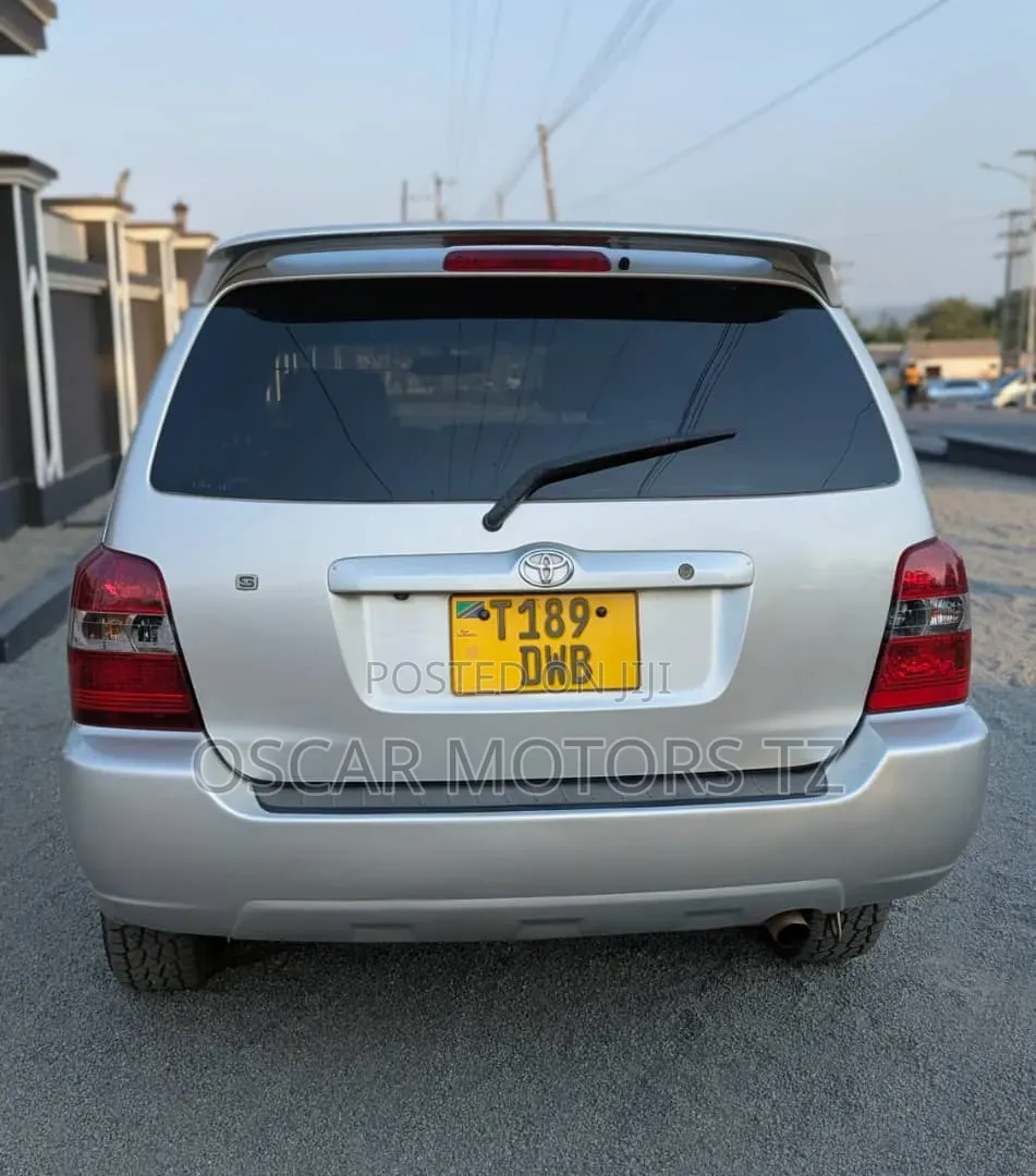 Toyota Kluger 2006 Silver
