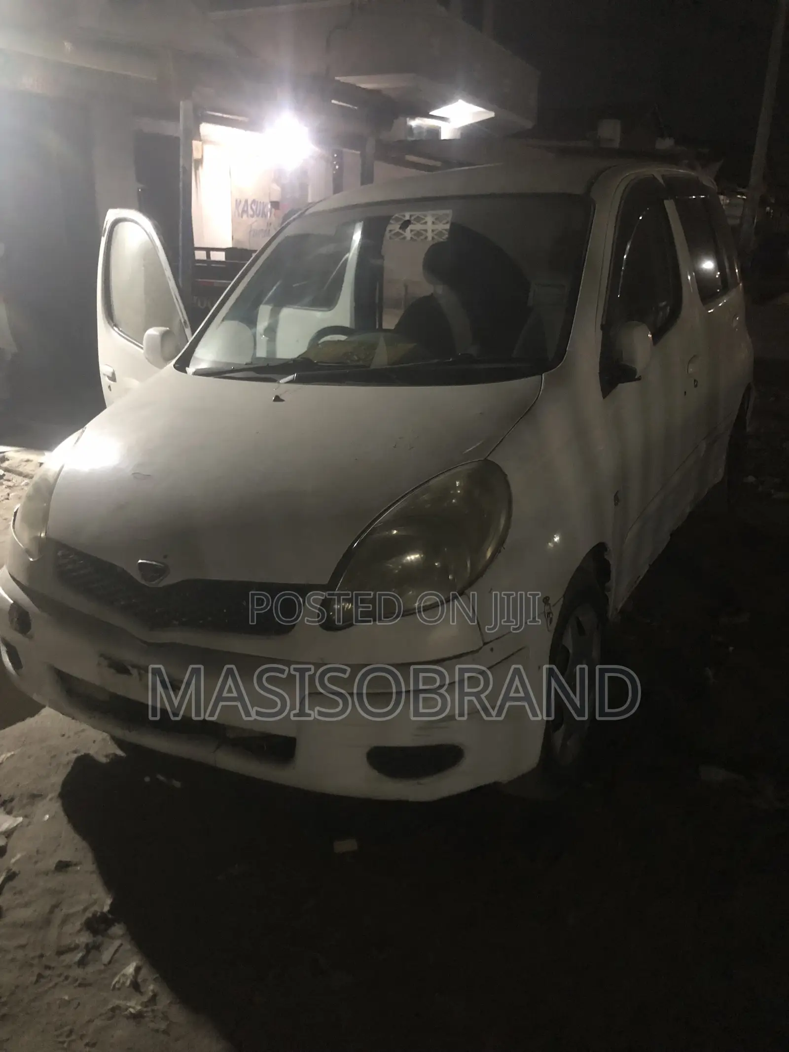 Toyota Fun Cargo 2002 White