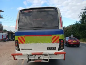 Tata Starbus Ultra Skool 2017 Green