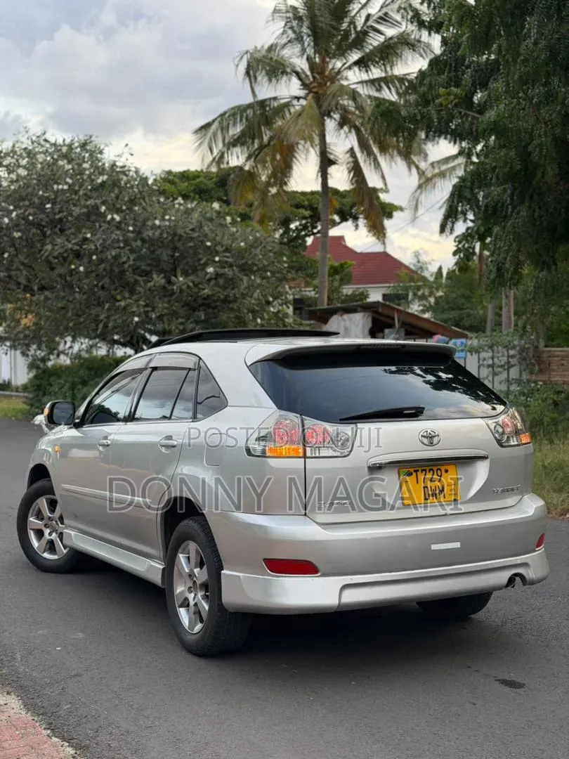 Toyota Harrier 2005 Silver