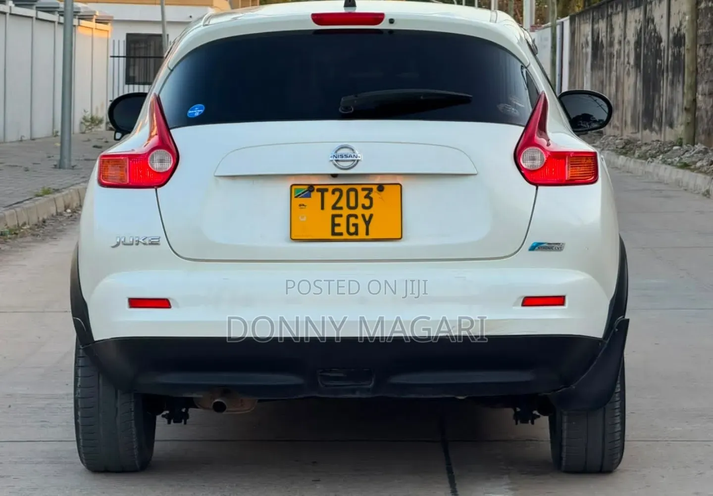 Nissan Juke 2011 White