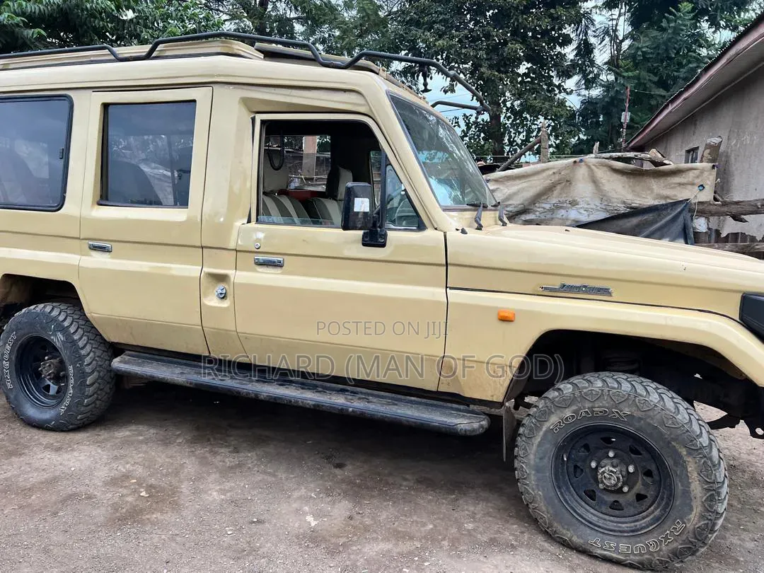 Toyota Land Cruiser 2003 Beige