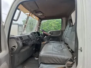 Mazda Titan Dash 2008 White