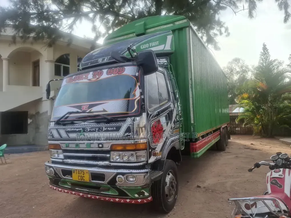 Mitsubishi Fuso Tandam Inauzwa 1998 Grey