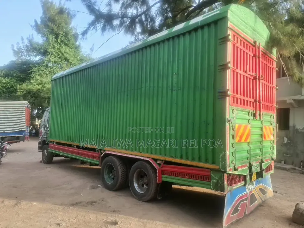 Mitsubishi Fuso Tandam Inauzwa 1998 Grey
