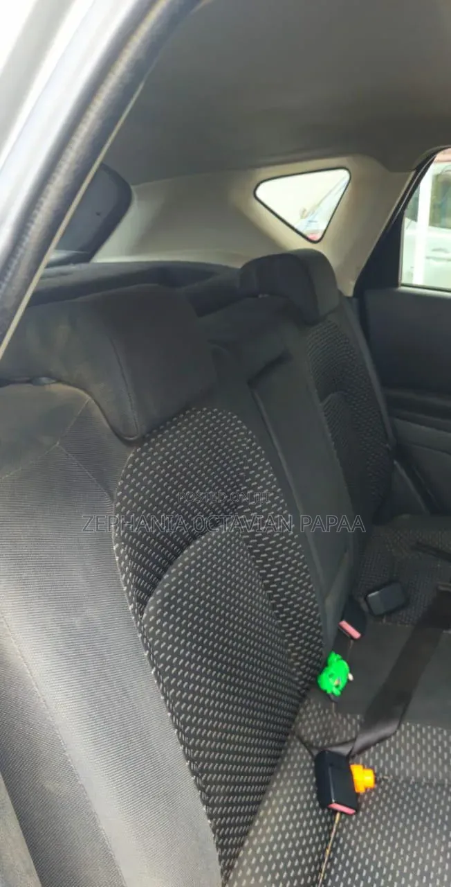 Toyota Harrier 2005 White