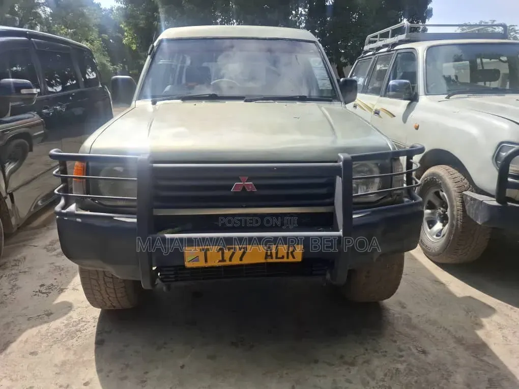 Mitsubishi Pajero 2007 Silver
