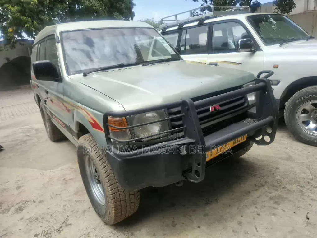 Mitsubishi Pajero 2007 Silver