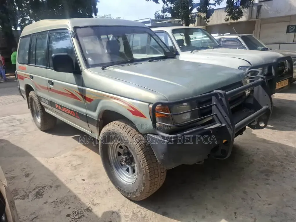 Mitsubishi Pajero 2007 Silver