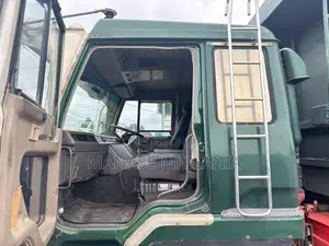 1992 Mitsubishi Super Great Tipper