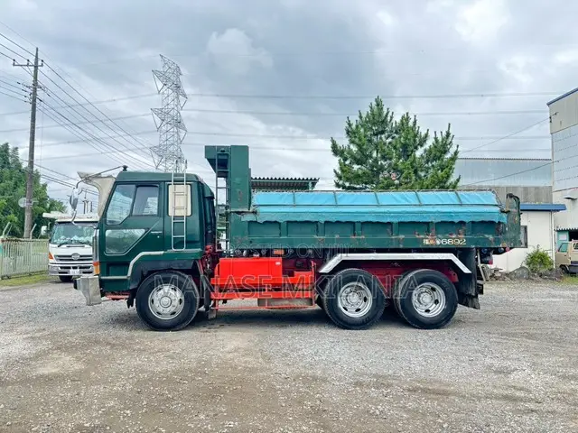 1992 Mitsubishi Super Great Tipper