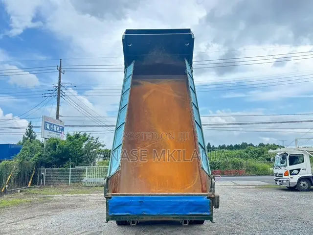 1992 Mitsubishi Super Great Tipper
