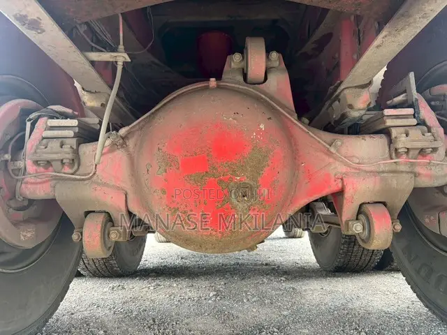 1992 Mitsubishi Super Great Tipper