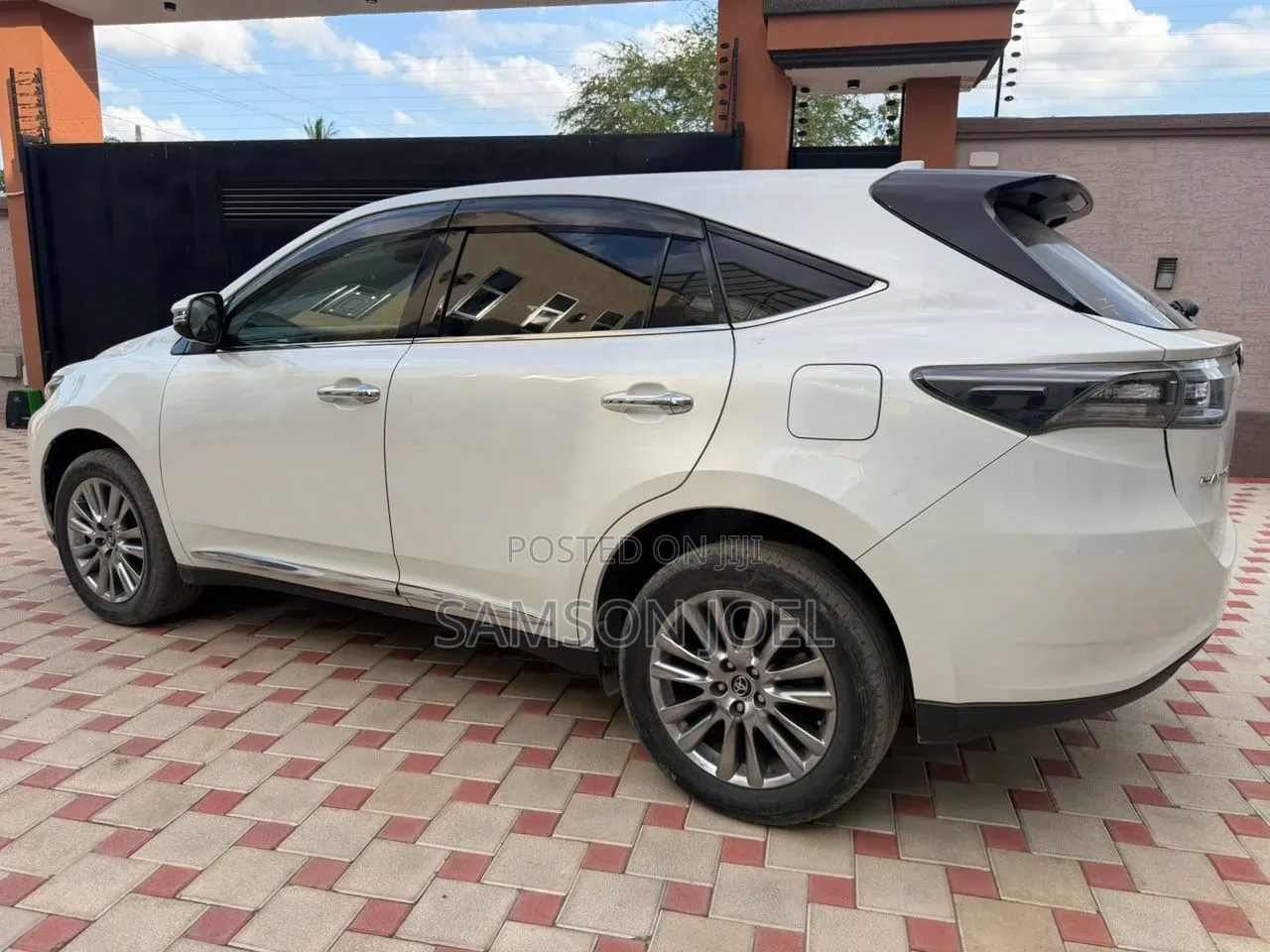 Toyota Harrier 2015 White