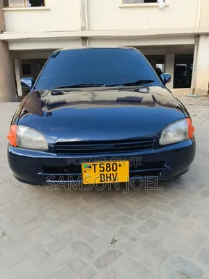 Toyota Starlet 2000 Blue