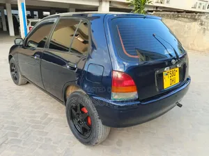 Toyota Starlet 2000 Blue