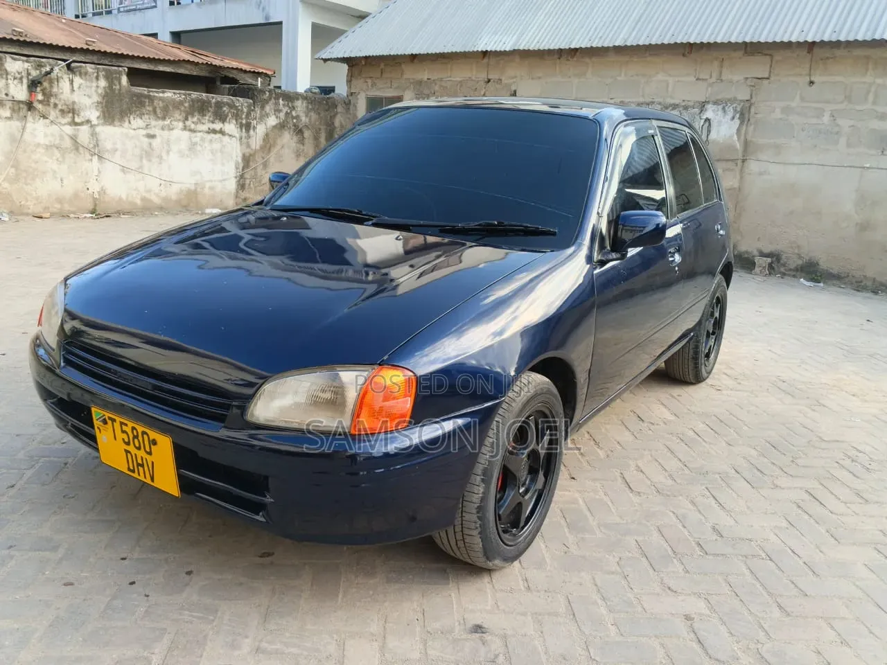Toyota Starlet 2000 Blue