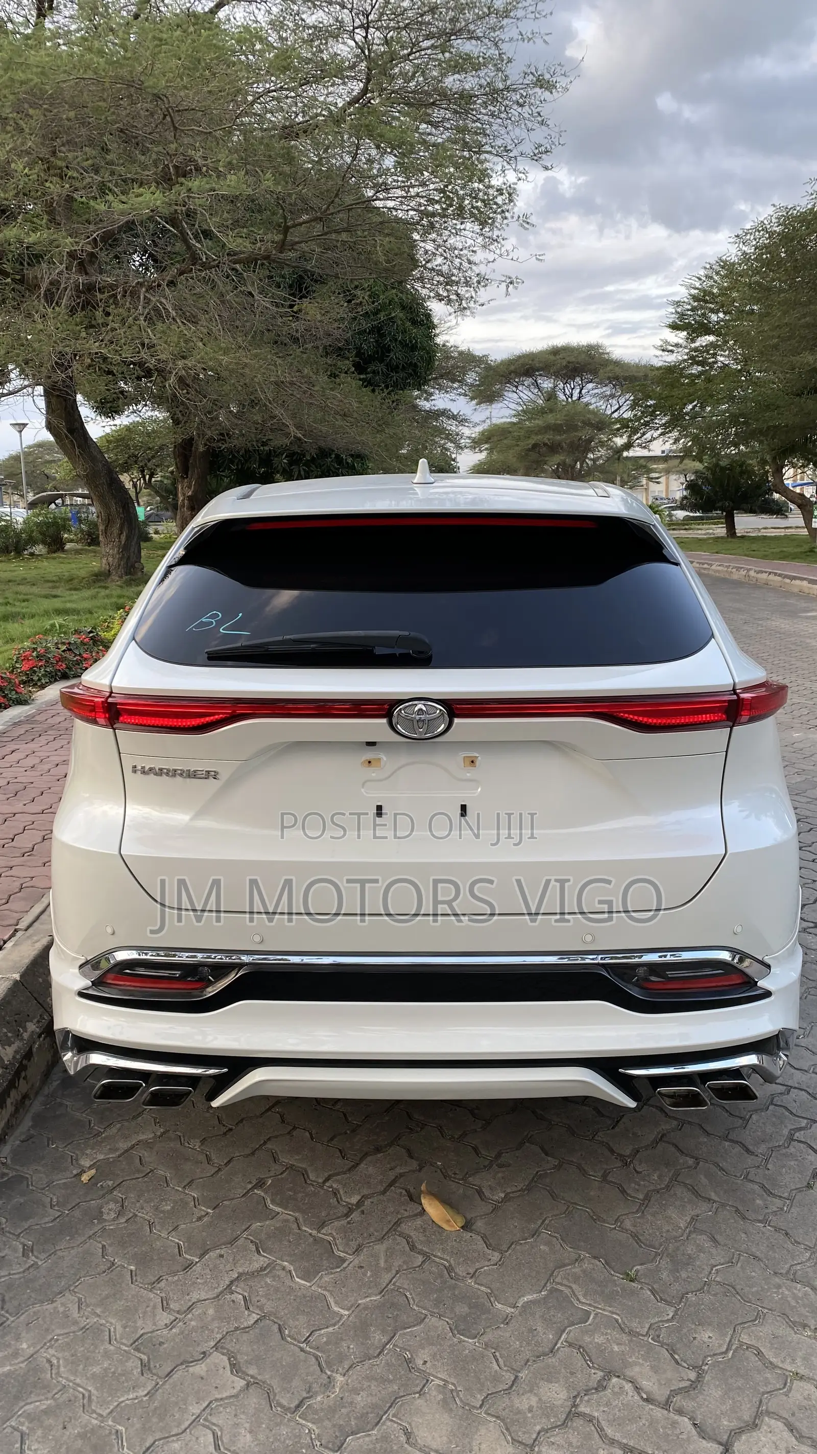 Toyota Harrier 2022 White