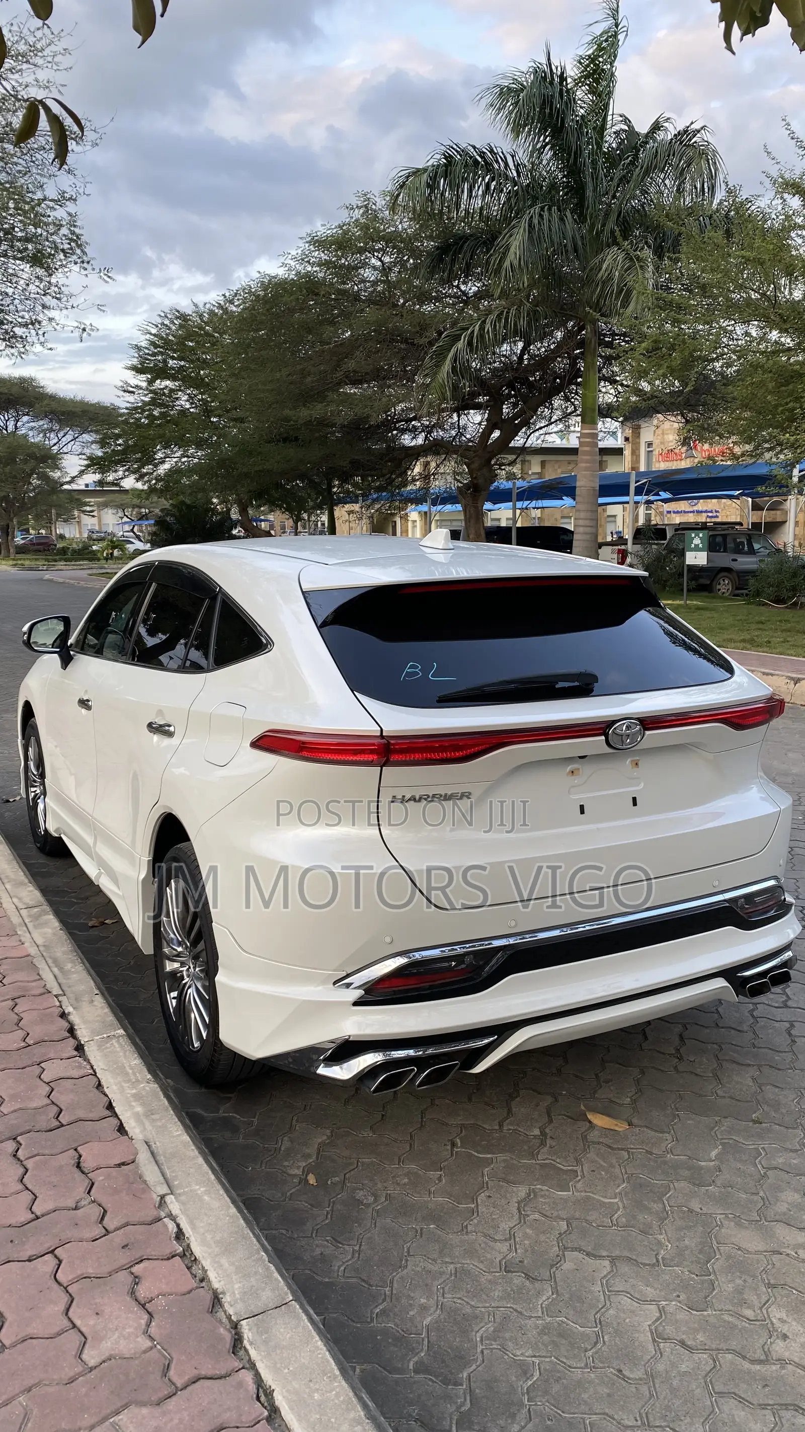 Toyota Harrier 2022 White