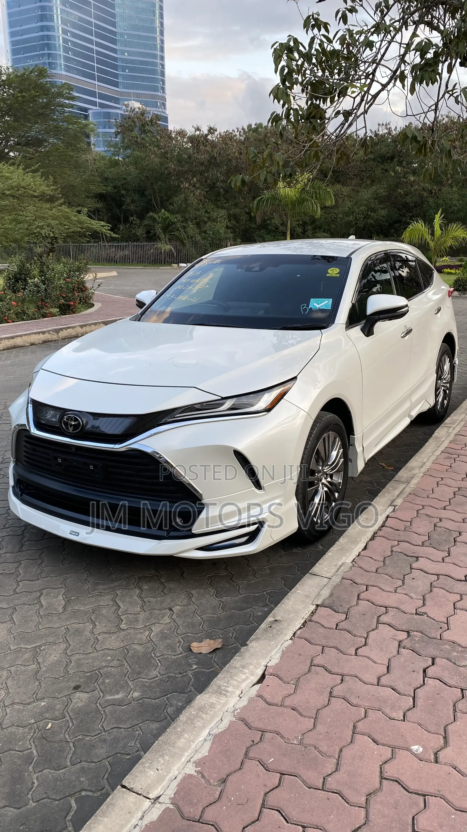 Toyota Harrier 2022 White