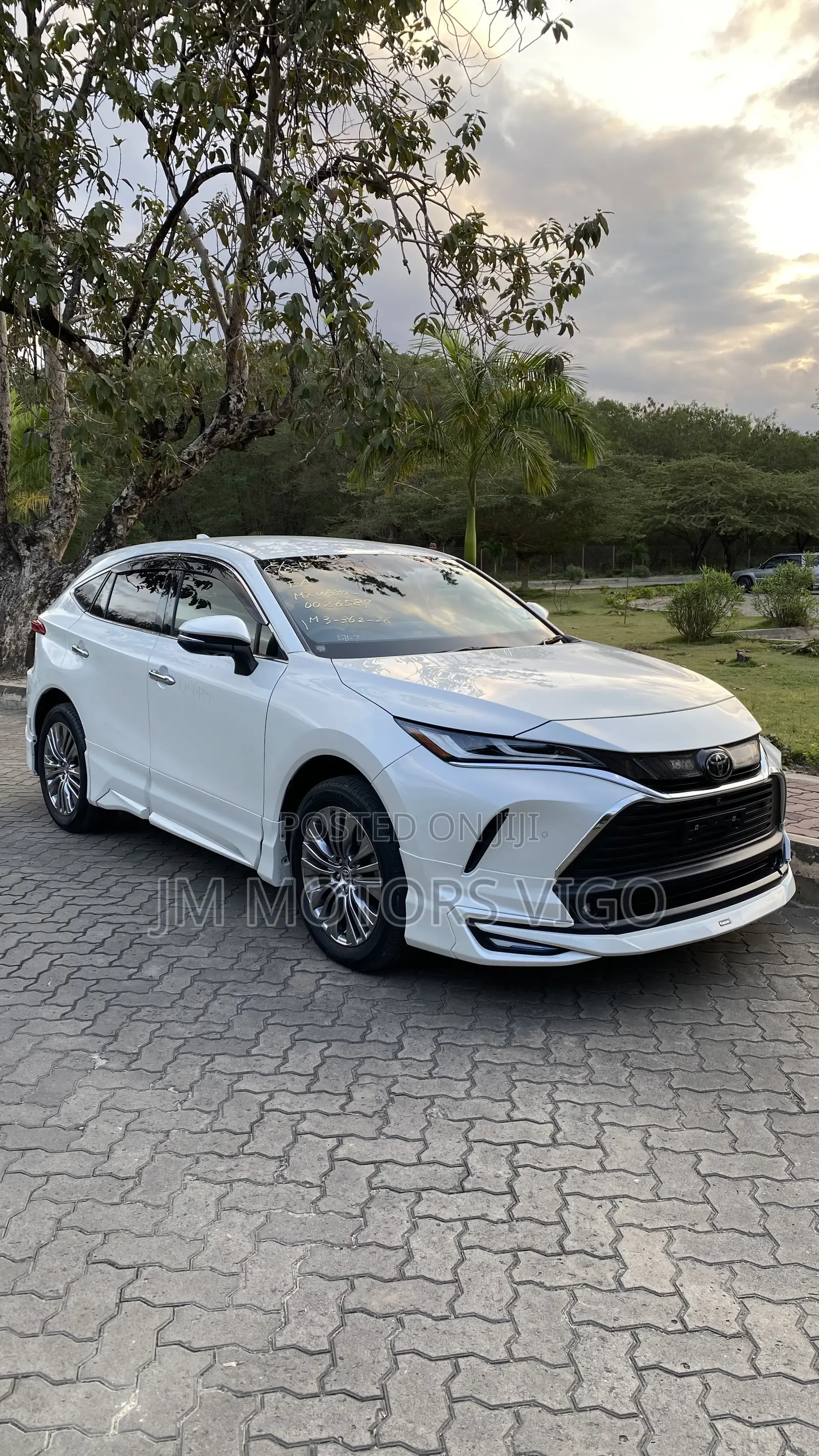 Toyota Harrier 2022 White